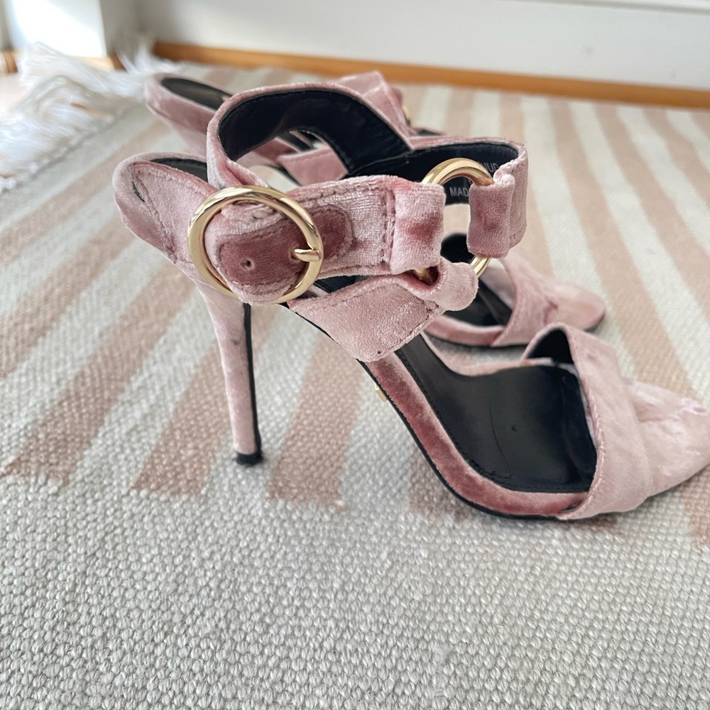 Topshop Renee Pink Velvet Strappy Heels | Size 8.5